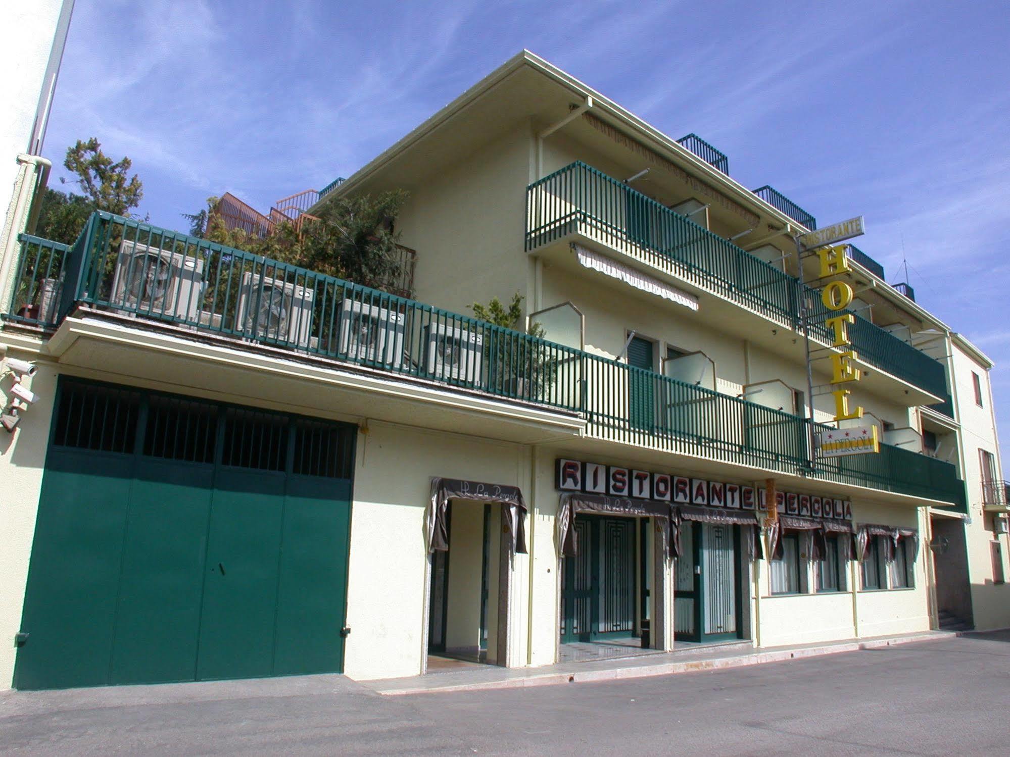 Hotel La Pergola 리오네로 불투레 외부 사진